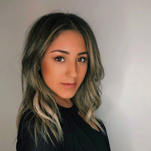 Meet your Posher, Daniela